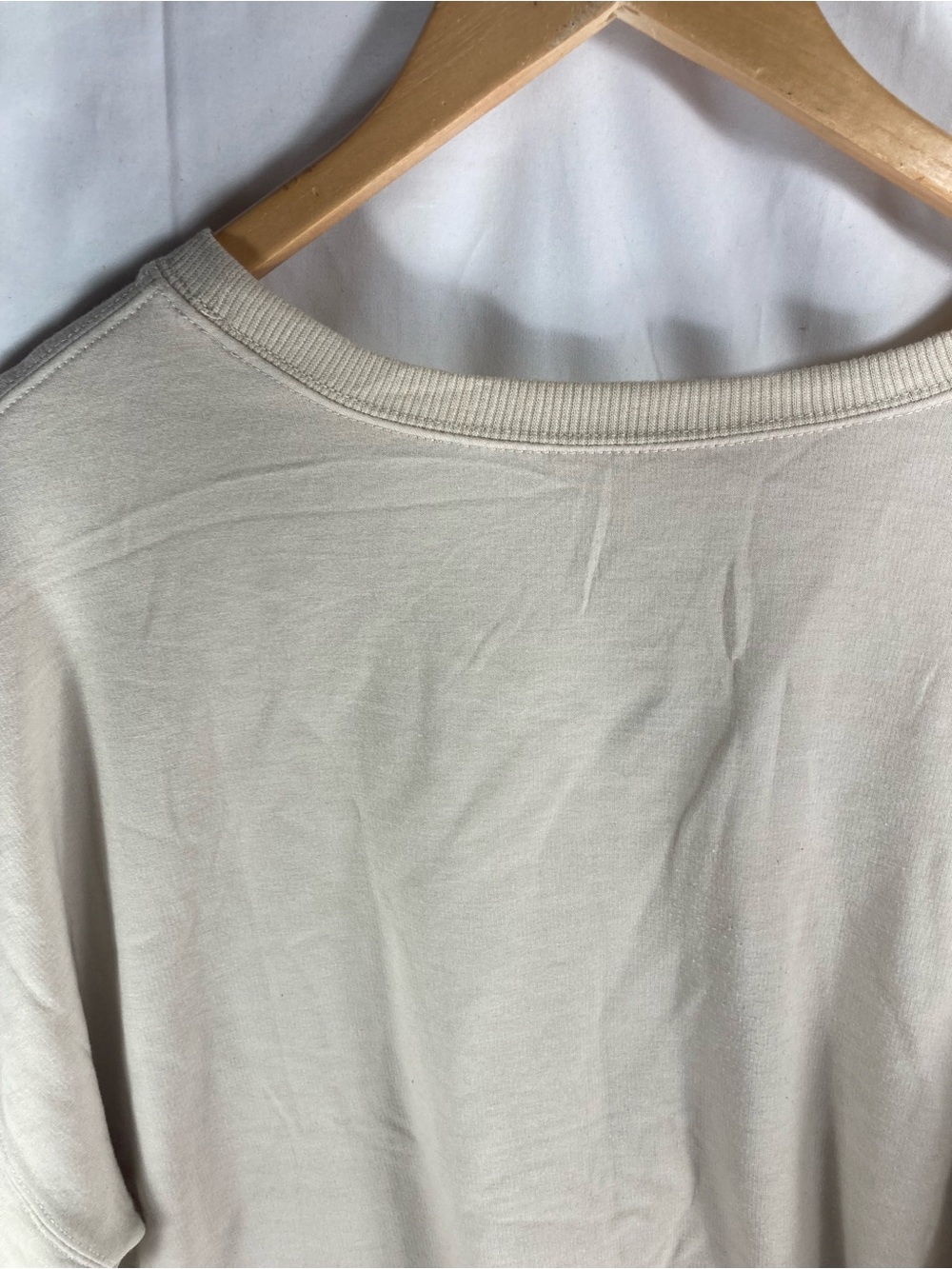Disney Beige Mickey Outline Crewneck off the shoulder Sweatshirt xL - Picture 11 of 13